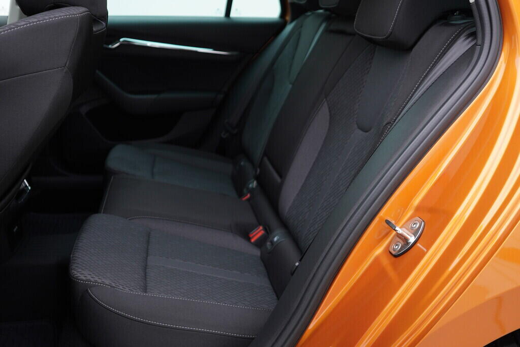 OV190V08173_37.webp_OCTAVIA Style Plus 2.0 TDI 110 kW manuál