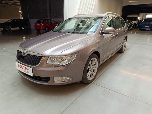 SUPERB Elegance 2.0 TDI 103 kW manuál