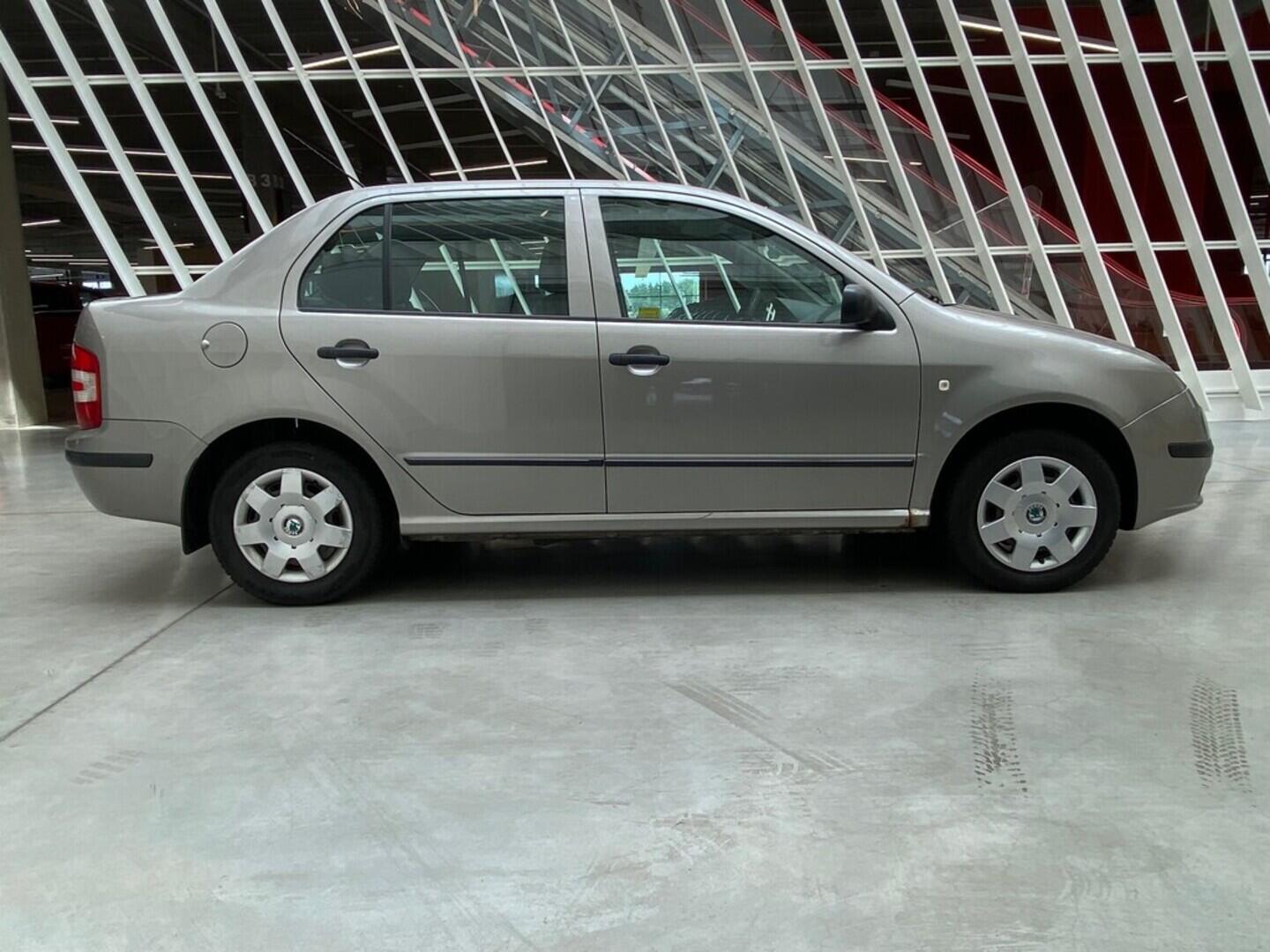 OV190V08196_16.webp_FABIA Classic 1.2 HTP 47 kW manuál
