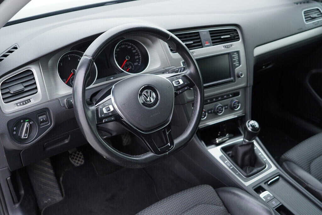 OV190V08207_22.webp_GOLF VARIANT Highline 2.0 TDI 110 kW manuál