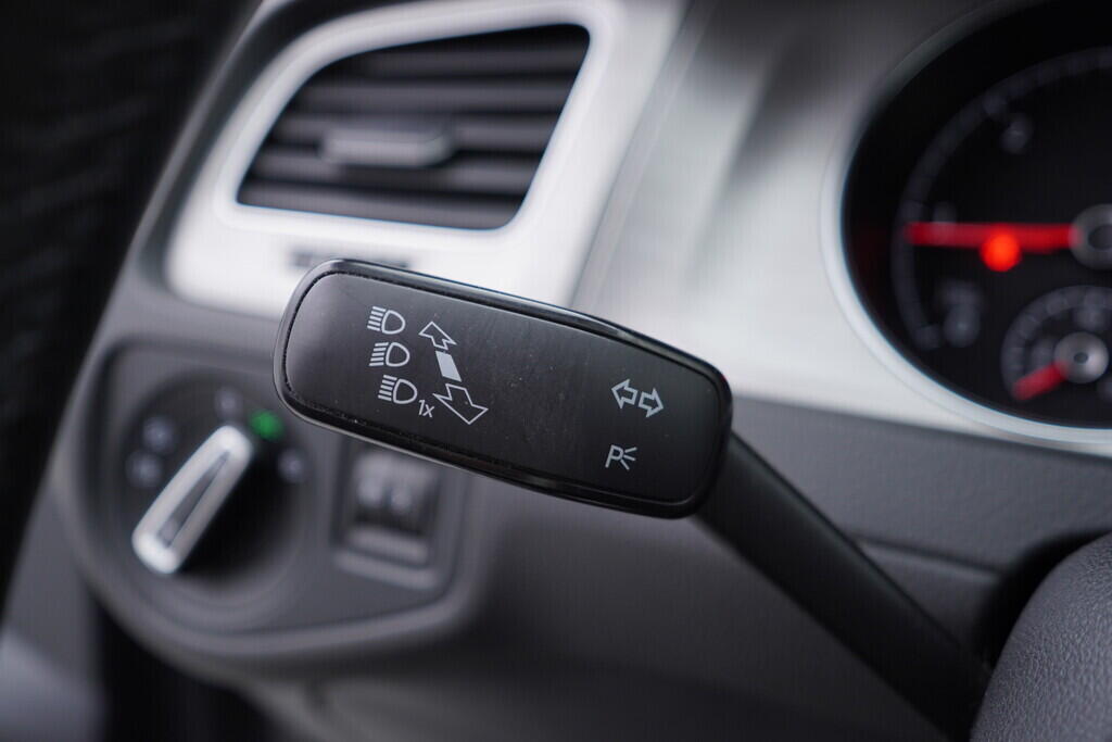 OV190V08207_24.webp_GOLF VARIANT Highline 2.0 TDI 110 kW manuál