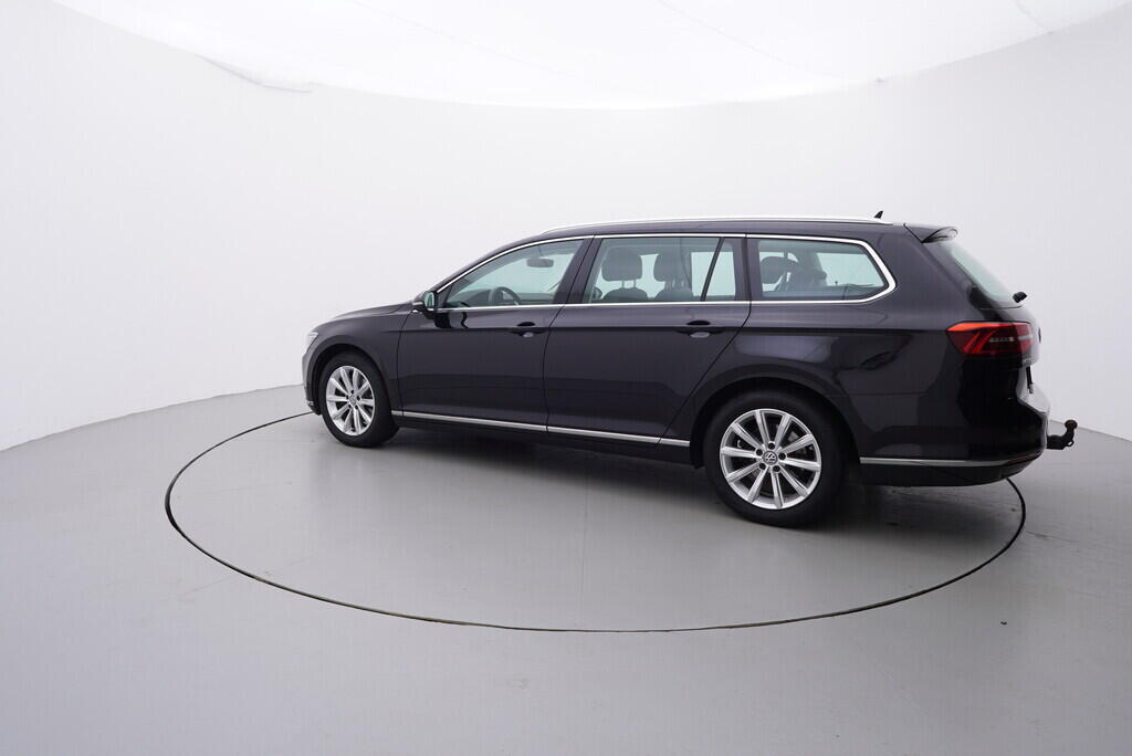 OV190V08208_12.webp_PASSAT VARIANT Highline 1.4 TSI 110 kW manuál