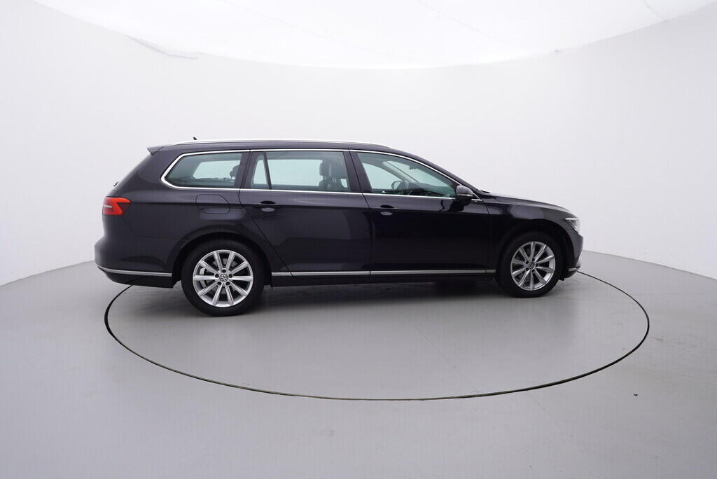 OV190V08208_15.webp_PASSAT VARIANT Highline 1.4 TSI 110 kW manuál