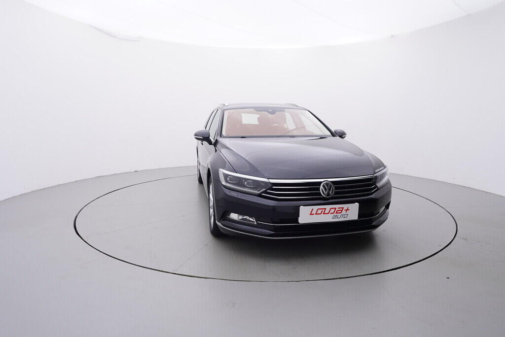 OV190V08208_17.webp_PASSAT VARIANT Highline 1.4 TSI 110 kW manuál