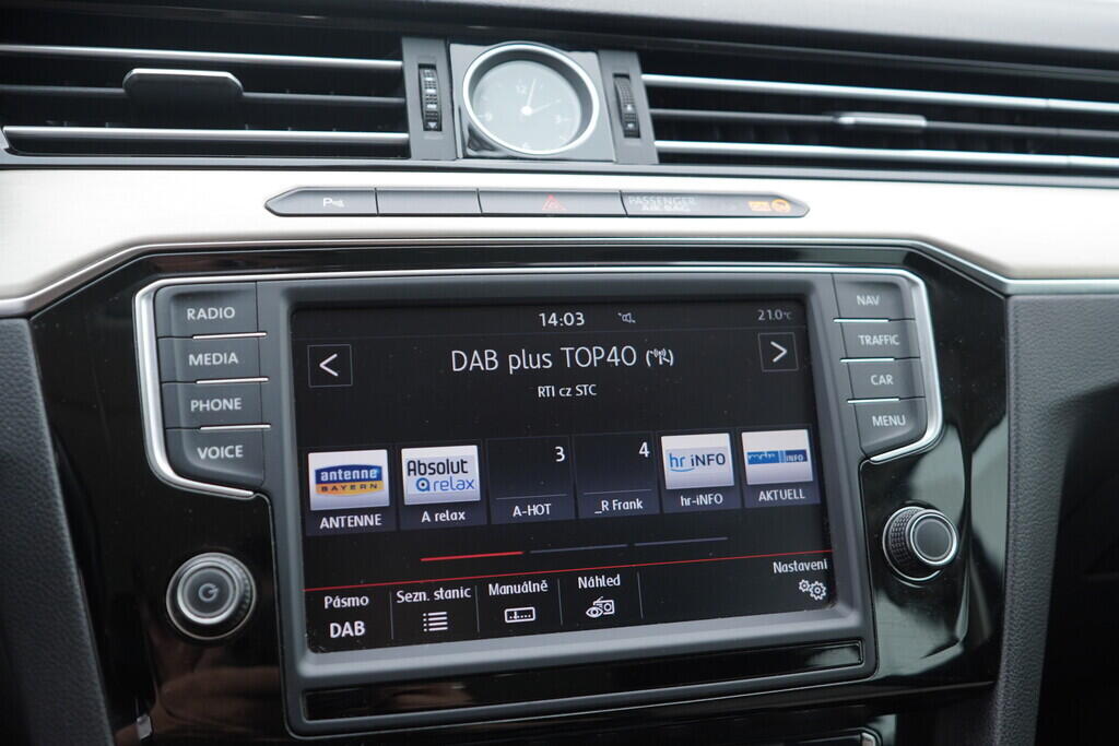 OV190V08208_29.webp_PASSAT VARIANT Highline 1.4 TSI 110 kW manuál