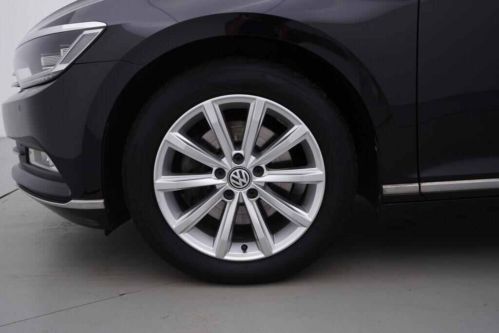 OV190V08208_40.webp_PASSAT VARIANT Highline 1.4 TSI 110 kW manuál