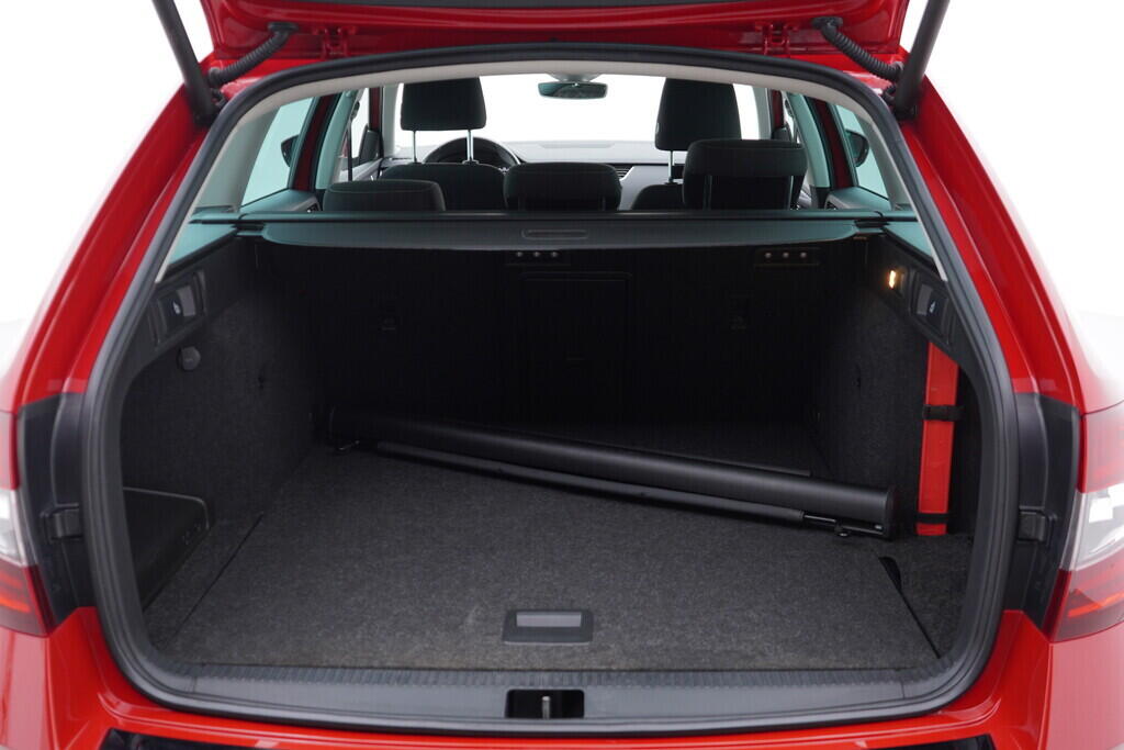 OV190V08210_39.webp_OCTAVIA Style 1.4 TSI 110 kW automat