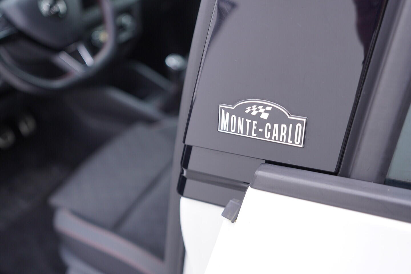 OV190V08213_24.webp_FABIA Monte Carlo 1.0 TSI 81 kW manuál