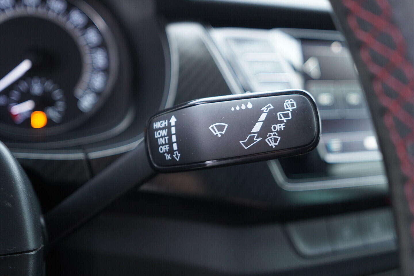 OV190V08213_26.webp_FABIA Monte Carlo 1.0 TSI 81 kW manuál