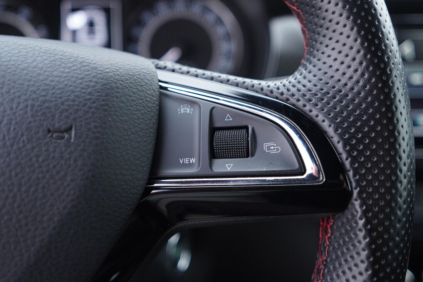 OV190V08213_28.webp_FABIA Monte Carlo 1.0 TSI 81 kW manuál