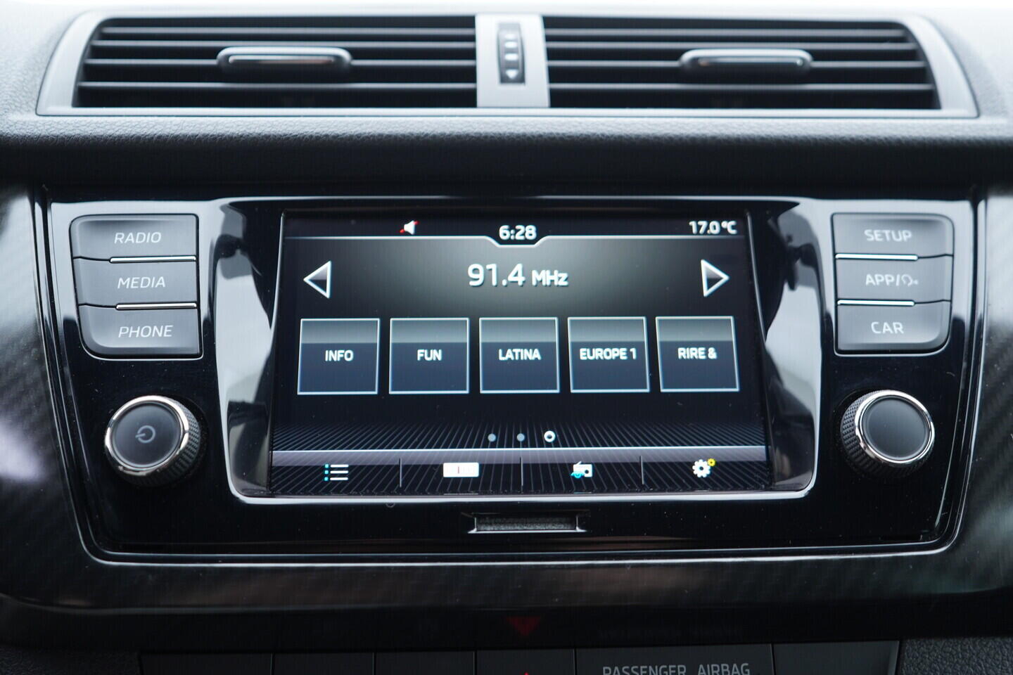 OV190V08213_32.webp_FABIA Monte Carlo 1.0 TSI 81 kW manuál