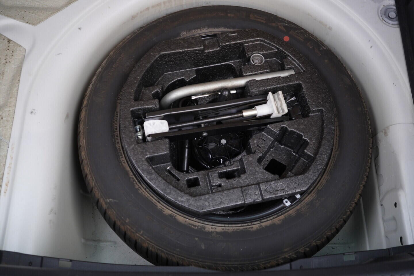 OV190V08213_43.webp_FABIA Monte Carlo 1.0 TSI 81 kW manuál