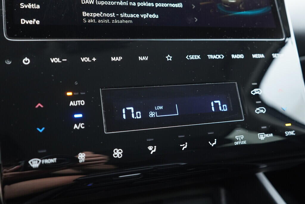 OV190V08224_32.webp_TUCSON Smart + Nav 1.6 TGDI 132 kW automat, DPH