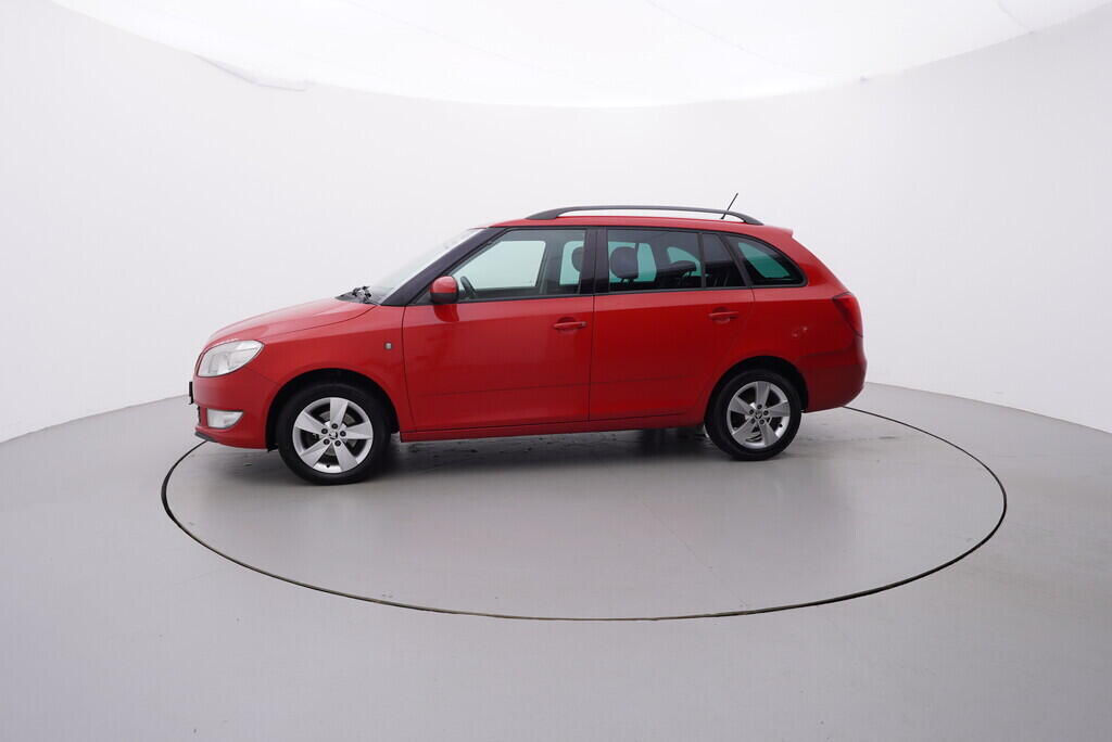 OV190V08225_11.webp_FABIA Elegance 1.6 TDI 66 kW manuál