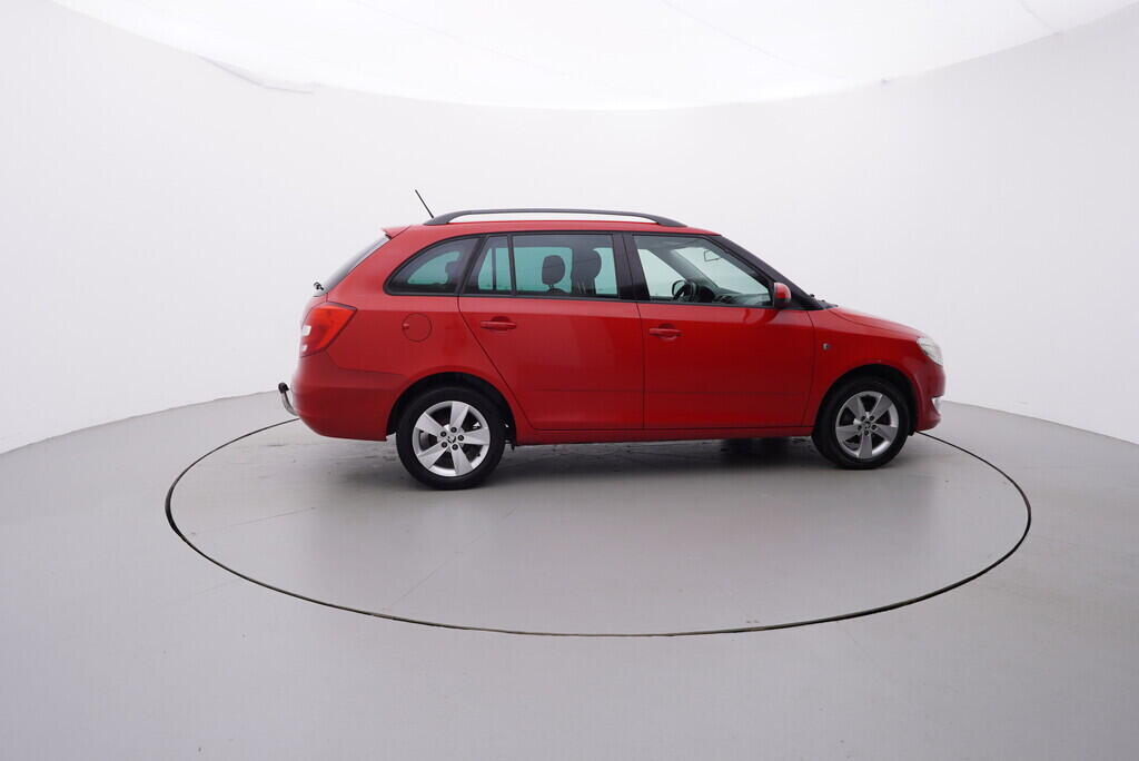 OV190V08225_15.webp_FABIA Elegance 1.6 TDI 66 kW manuál