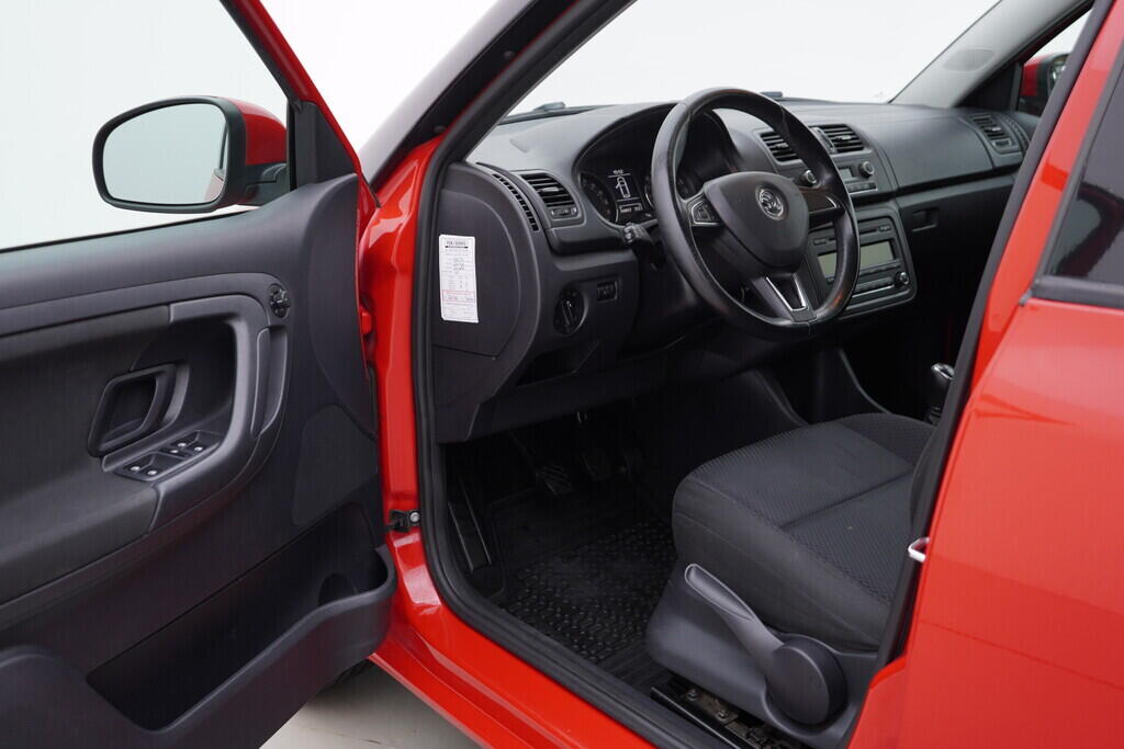 OV190V08225_18.webp_FABIA Elegance 1.6 TDI 66 kW manuál
