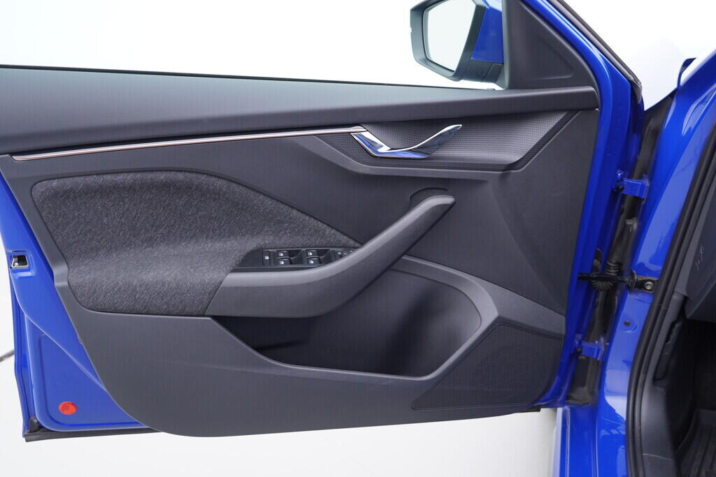 OV190V08231_19.webp_KAMIQ Style 1.0 TSI 70 kW manuál, DPH