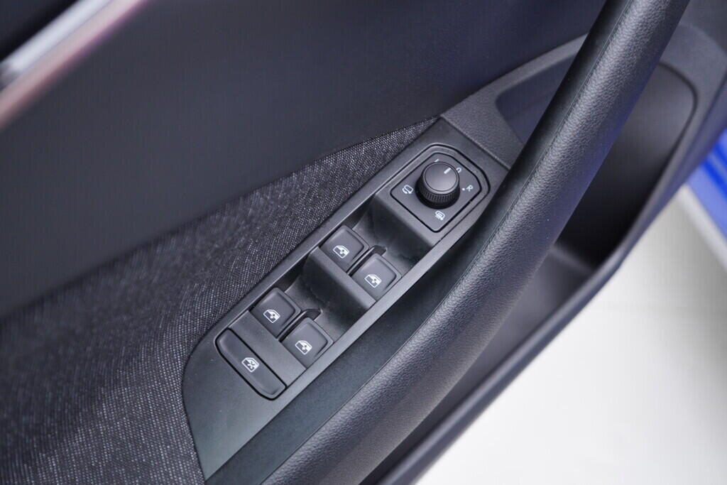 OV190V08231_20.webp_KAMIQ Style 1.0 TSI 70 kW manuál, DPH