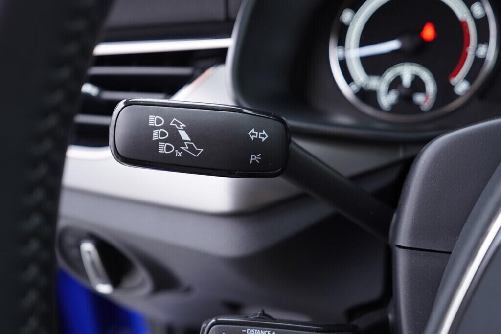 OV190V08231_23.webp_KAMIQ Style 1.0 TSI 70 kW manuál, DPH