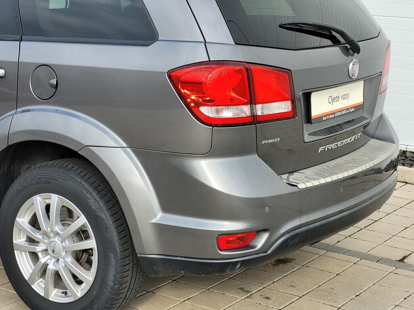 OV190V08241_27.webp_FREEMONT Lounge 2.0  125 kW automat