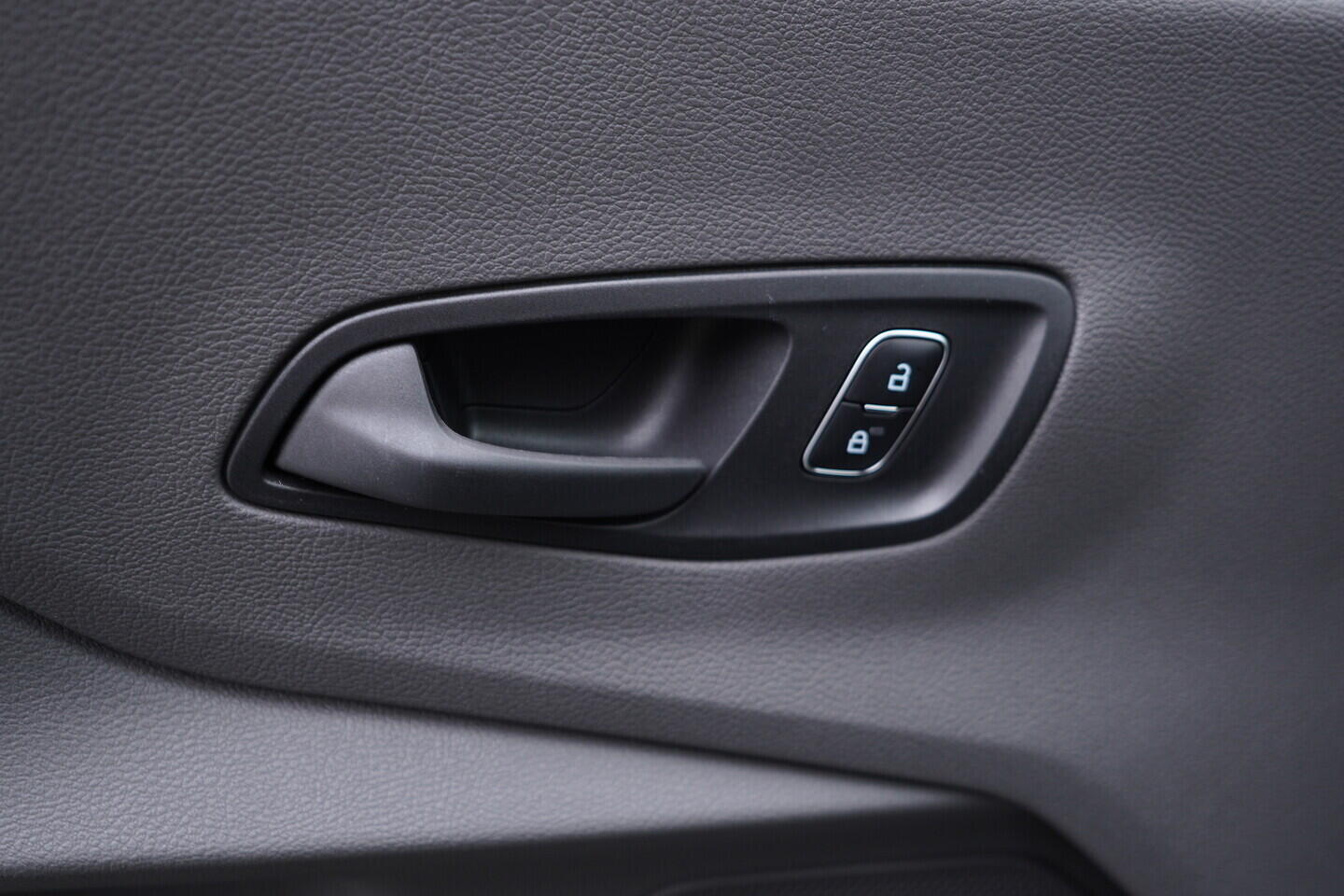 OV190V08248_20.webp_TRANSIT  2.0 TDCi 96 kW manuál, DPH