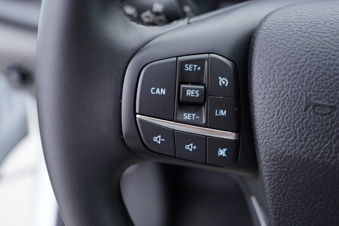 OV190V08248_25.webp_TRANSIT  2.0 TDCi 96 kW manuál, DPH