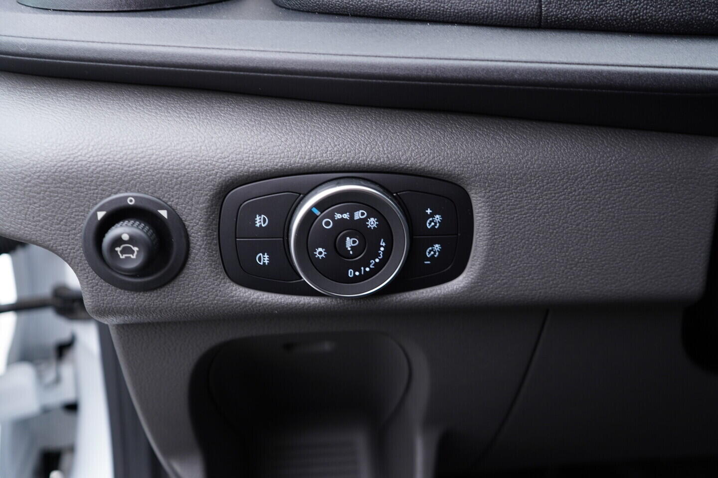 OV190V08248_31.webp_TRANSIT  2.0 TDCi 96 kW manuál, DPH