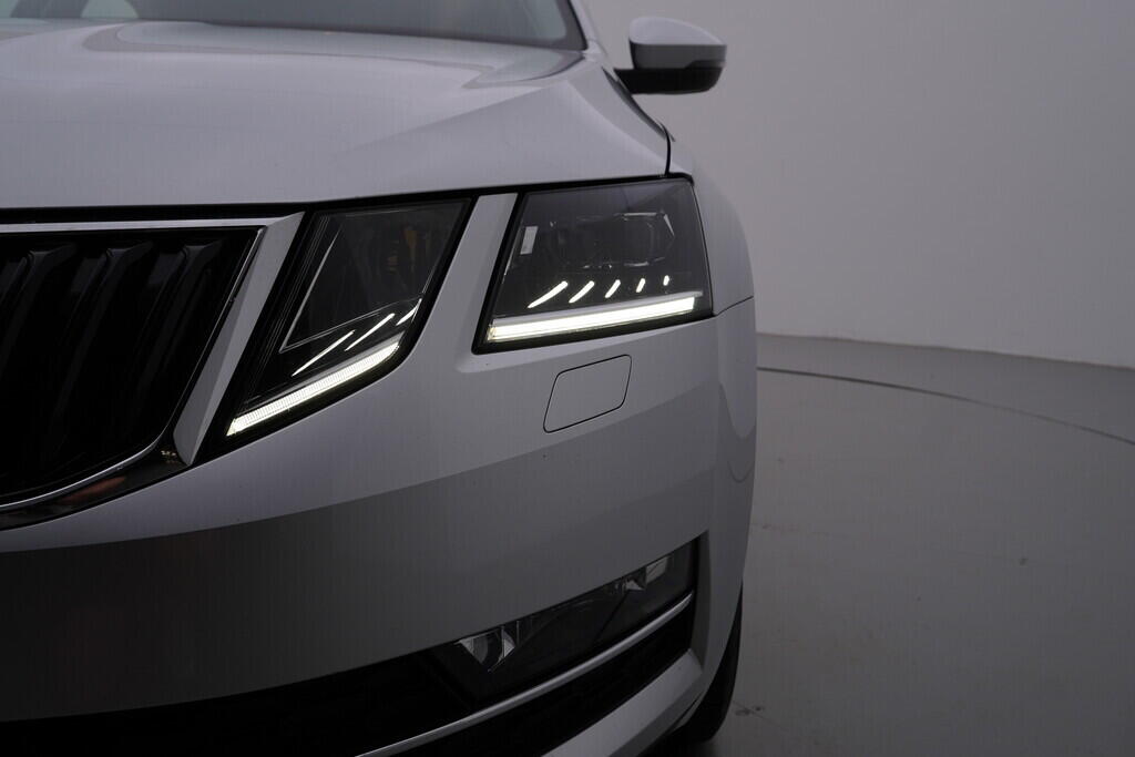 OV190V08249_40.webp_OCTAVIA Style 1.4 TSI 110 kW manuál