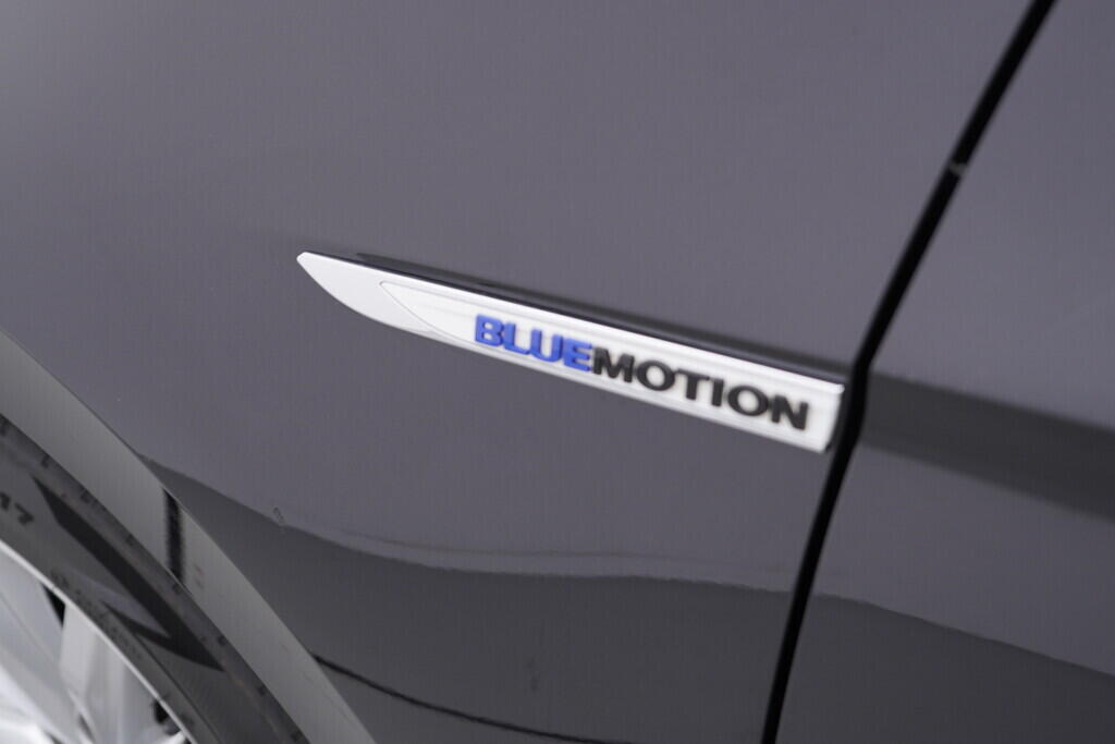 OV190V08258_45.webp_PASSAT VARIANT Highline  2.0 TDI 110 kW manuál