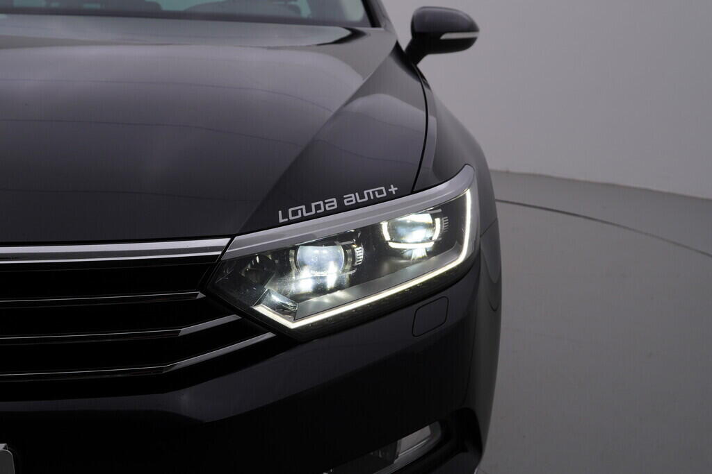 OV190V08258_46.webp_PASSAT VARIANT Highline  2.0 TDI 110 kW manuál
