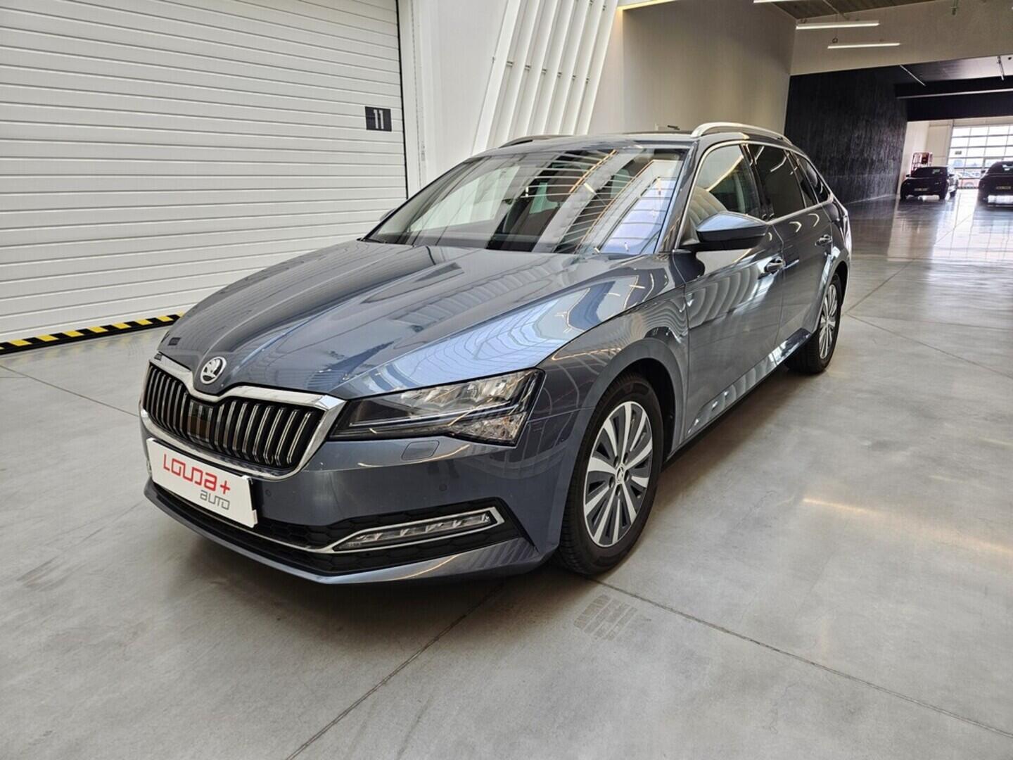 OV190V08259_10.webp_SUPERB Style 2.0 TSI 140 kW automat, DPH