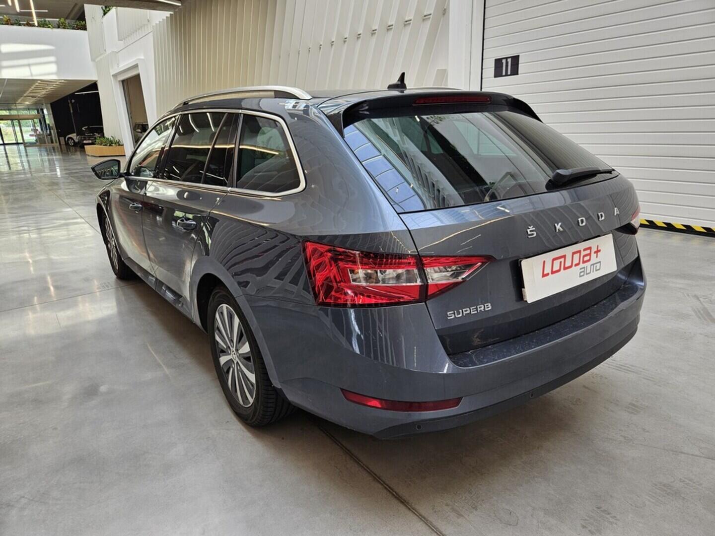 OV190V08259_15.webp_SUPERB Style 2.0 TSI 140 kW automat, DPH