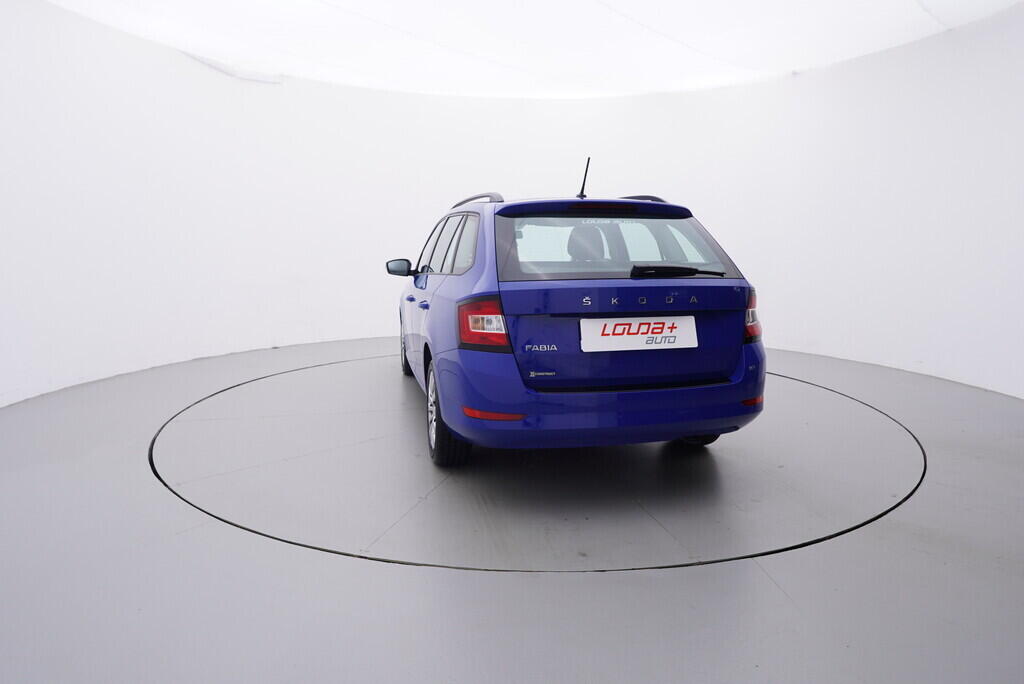 OV190V08272_13.webp_FABIA Active 1.0 TSI 70 kW manuál