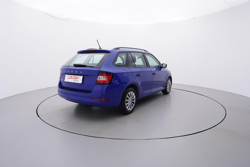 OV190V08272_14.webp_FABIA Active 1.0 TSI 70 kW manuál