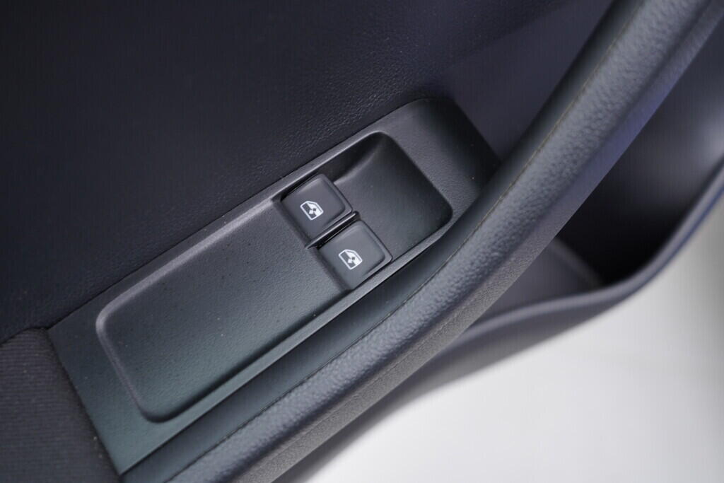 OV190V08272_20.webp_FABIA Active 1.0 TSI 70 kW manuál