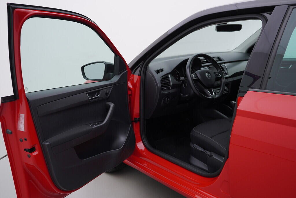 OV190V08277_18.webp_FABIA Style 1.2 TSI 81 kW automat