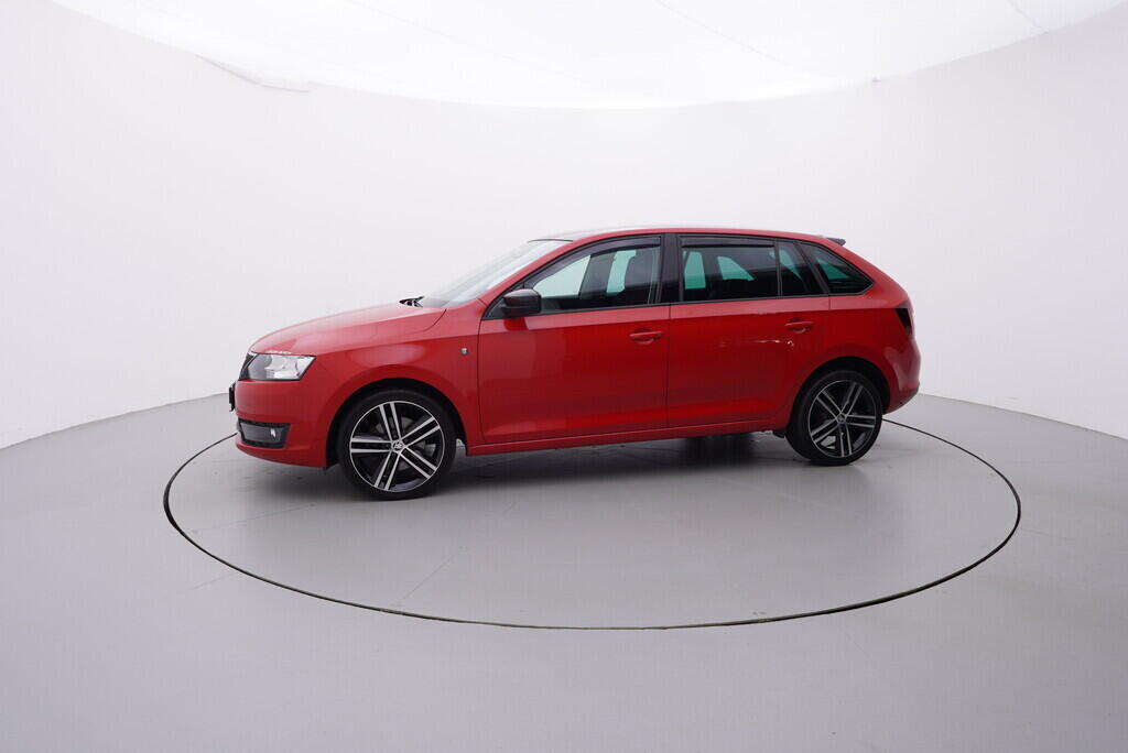 OV190V08293_11.webp_RAPID SPACEBACK Style Plus 1.2 TSI 77 kW manuál
