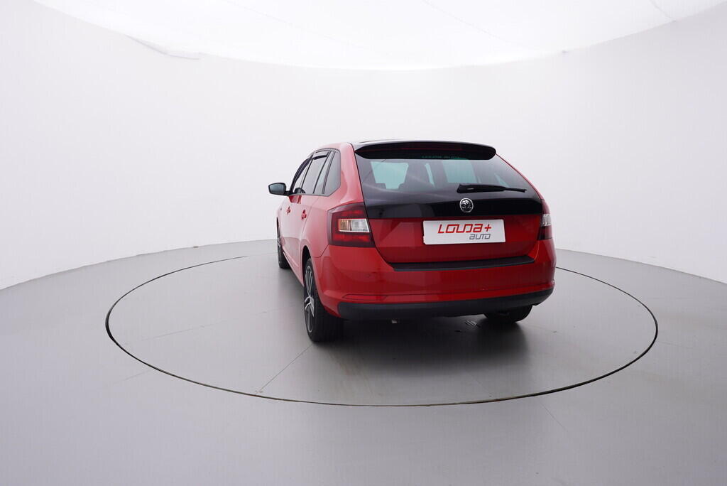 OV190V08293_13.webp_RAPID SPACEBACK Style Plus 1.2 TSI 77 kW manuál