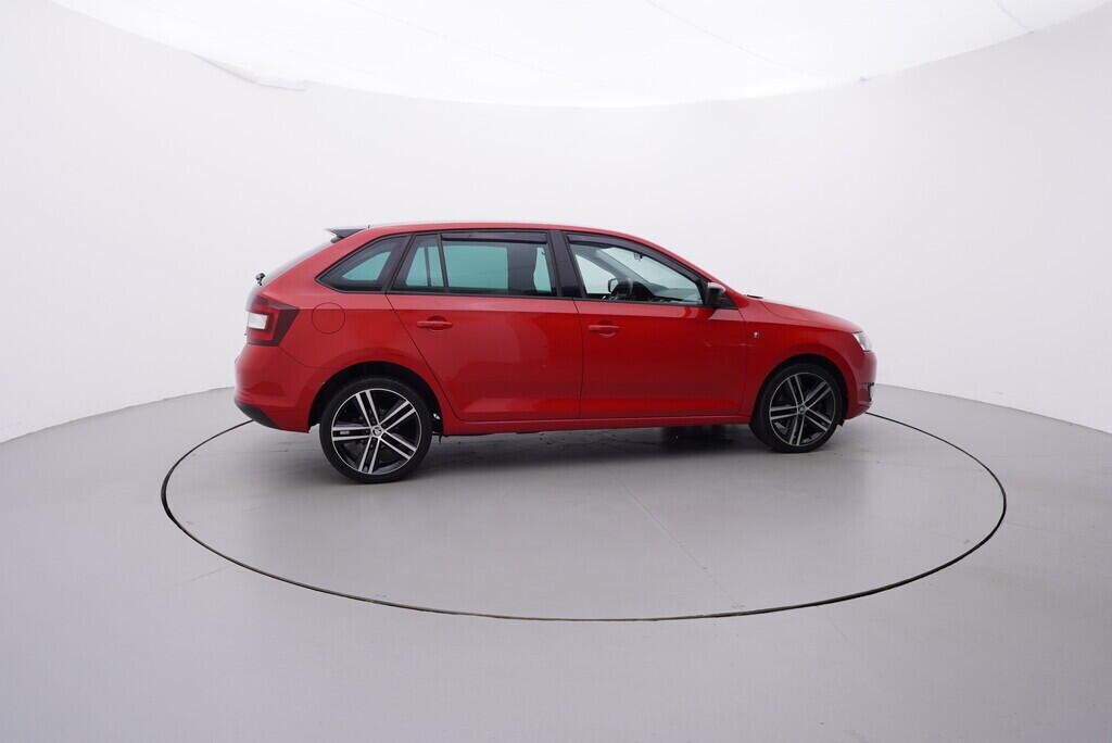 OV190V08293_15.webp_RAPID SPACEBACK Style Plus 1.2 TSI 77 kW manuál