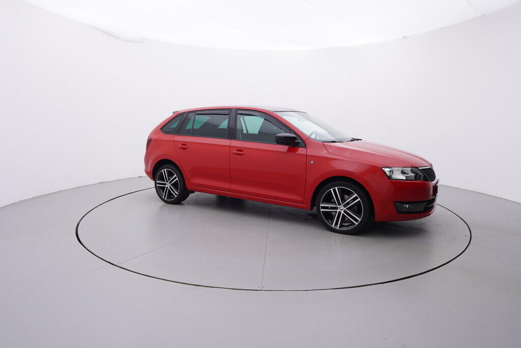 OV190V08293_16.webp_RAPID SPACEBACK Style Plus 1.2 TSI 77 kW manuál