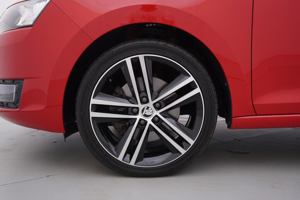OV190V08293_34.webp_RAPID SPACEBACK Style Plus 1.2 TSI 77 kW manuál