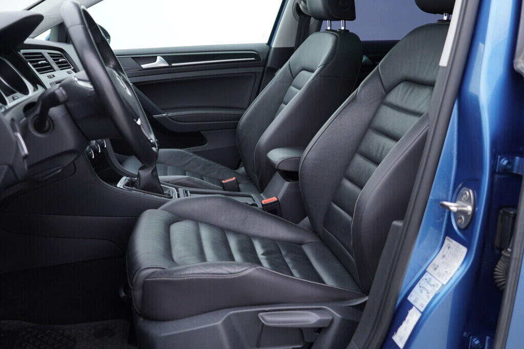 OV190V08294_22.webp_GOLF VARIANT Carat 1.6 TDI 81 kW manuál