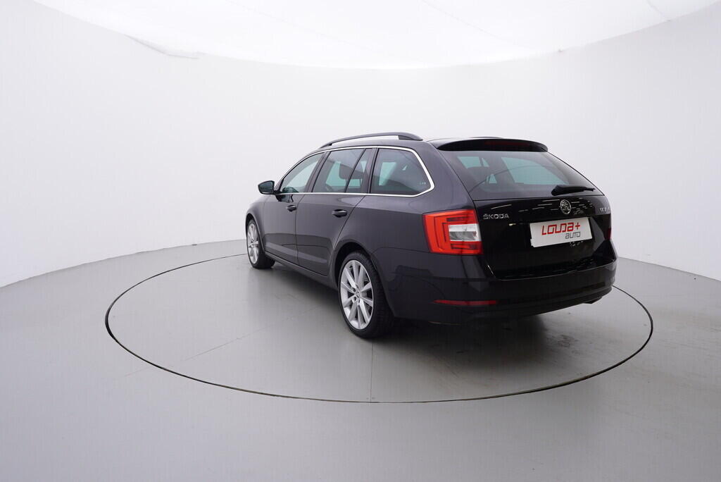 OV190V08297_13.webp_OCTAVIA Style Plus 2.0 TSI 140 kW automat
