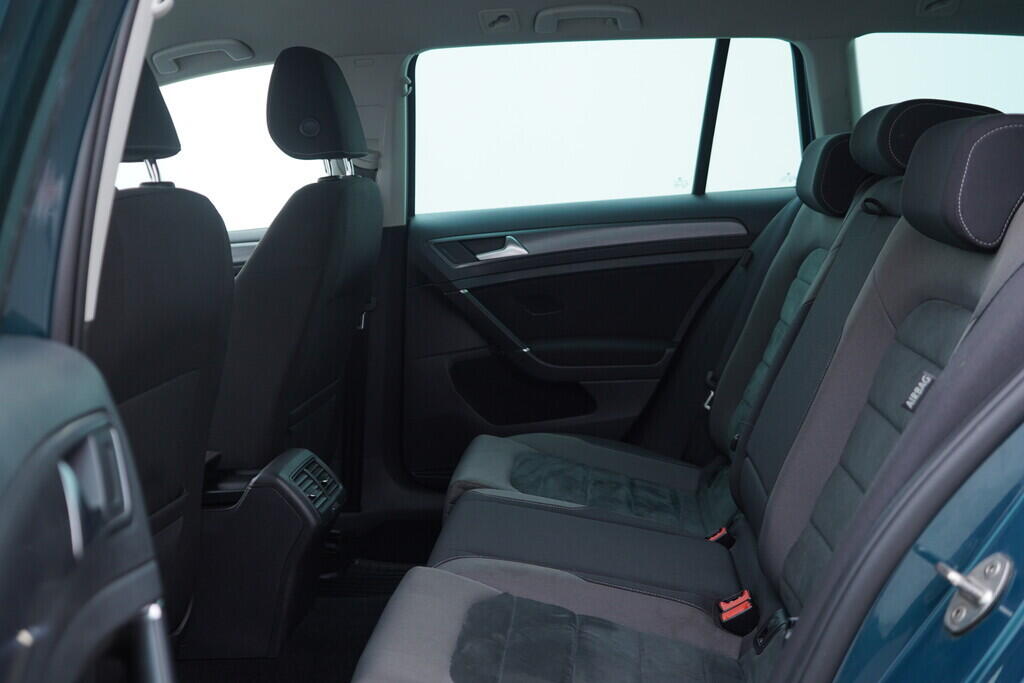 OV190V08298_38.webp_GOLF VARIANT Comfortline 4Motion 2.0 TDI 110 kW automat