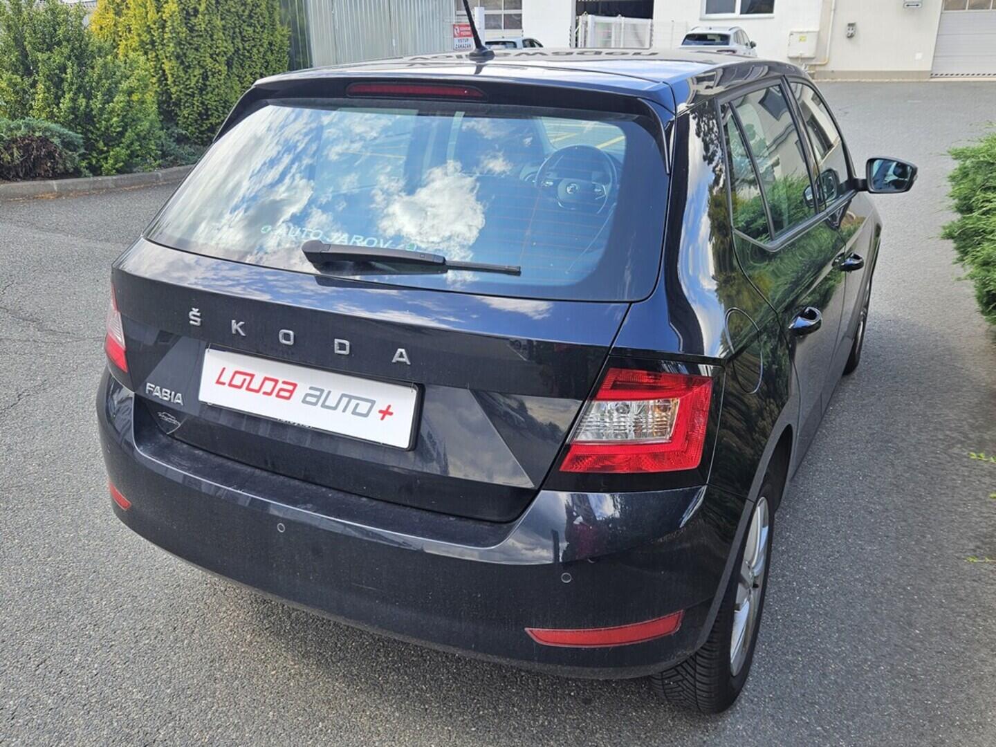 OV190V08299_11.webp_FABIA Ambition 1.0 TSI 70 kW manuál, DPH