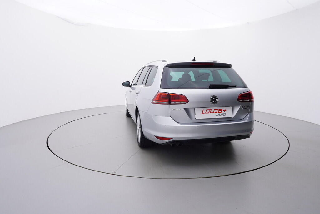 OV190V08301_13.webp_GOLF VARIANT Highline 2.0 TDI 110 kW automat