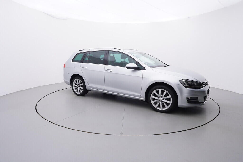 OV190V08301_16.webp_GOLF VARIANT Highline 2.0 TDI 110 kW automat