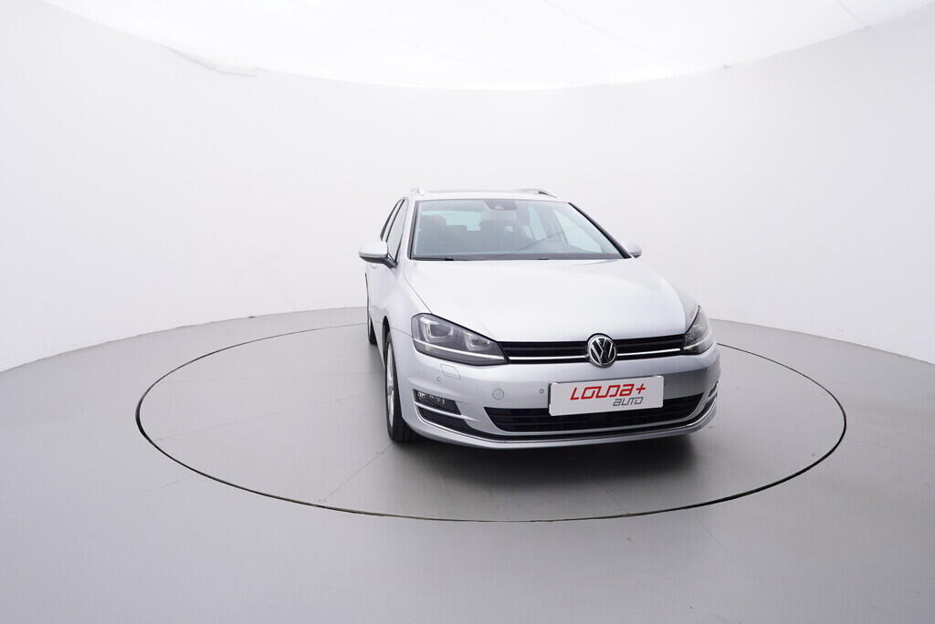 OV190V08301_17.webp_GOLF VARIANT Highline 2.0 TDI 110 kW automat