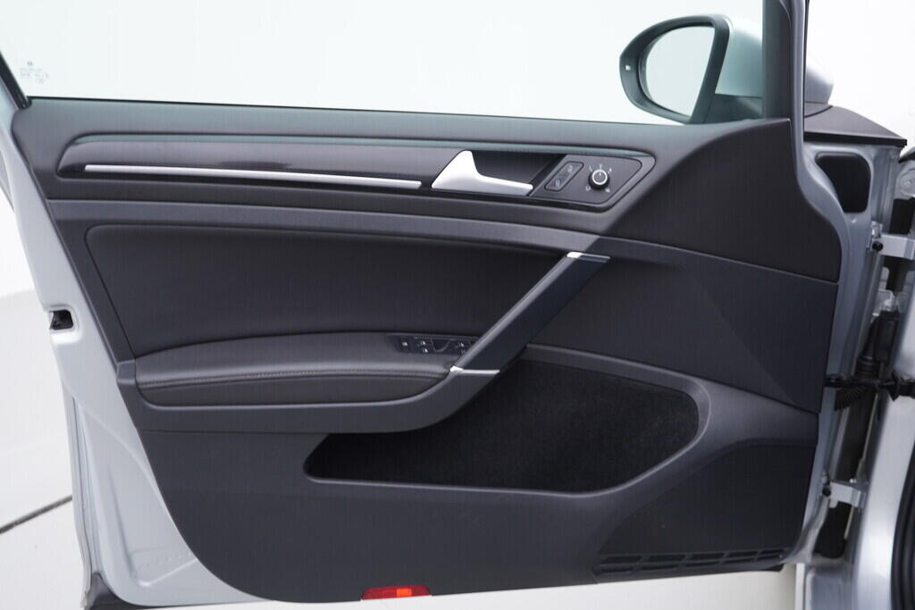 OV190V08301_19.webp_GOLF VARIANT Highline 2.0 TDI 110 kW automat