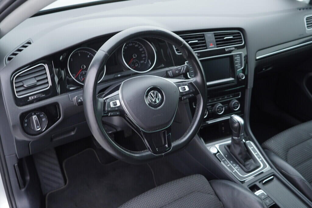 OV190V08301_23.webp_GOLF VARIANT Highline 2.0 TDI 110 kW automat